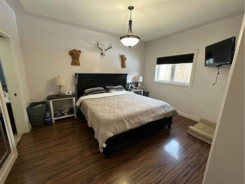 222 Range Road, Rural Northern Lights, County Of, AB - Indoor Photo Showing Bedroom