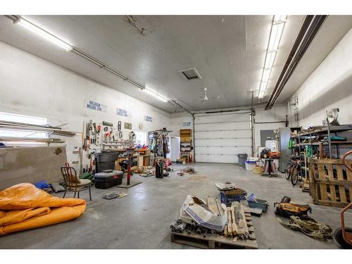 715060 Range Road 64,, Grande Prairie, AB - Indoor Photo Showing Garage