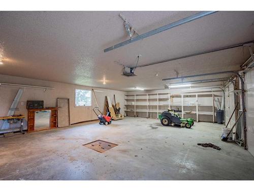 715060 Range Road 64, Grande Prairie, AB - Indoor Photo Showing Garage