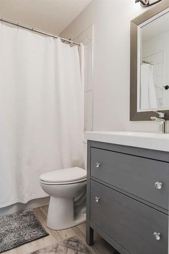 12014 103B Street, Grande Prairie, AB - Indoor Photo Showing Bathroom