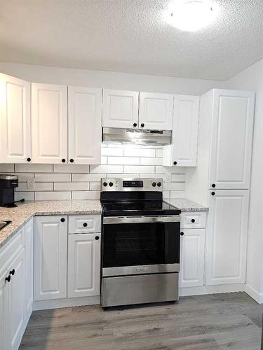 7610 Patterson Drive, Grande Prairie, AB - Indoor Photo Showing Kitchen