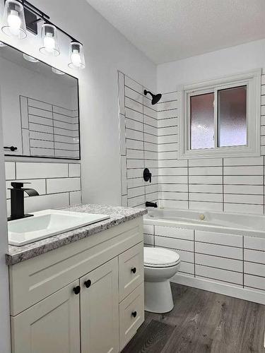 7610 Patterson Drive, Grande Prairie, AB - Indoor Photo Showing Bathroom