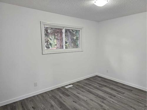 7610 Patterson Drive, Grande Prairie, AB - Indoor Photo Showing Other Room