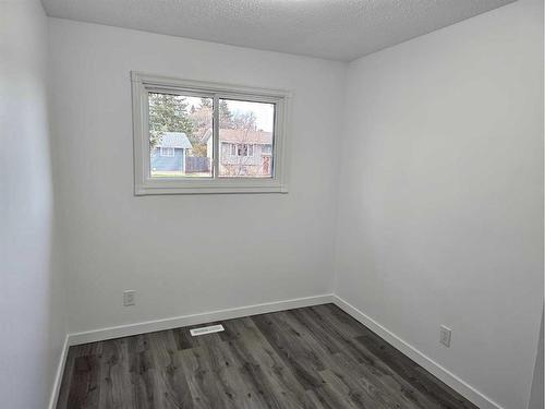 7610 Patterson Drive, Grande Prairie, AB - Indoor Photo Showing Other Room