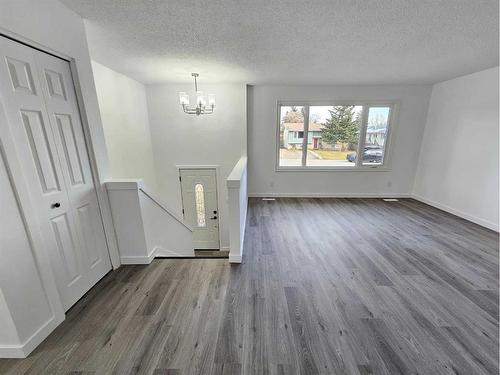 7610 Patterson Drive, Grande Prairie, AB - Indoor Photo Showing Other Room