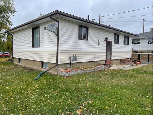 10601 110 Street, Fairview, AB - Outdoor With Exterior