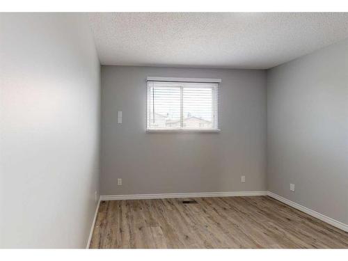 9413 125 Avenue, Grande Prairie, AB - Indoor Photo Showing Other Room