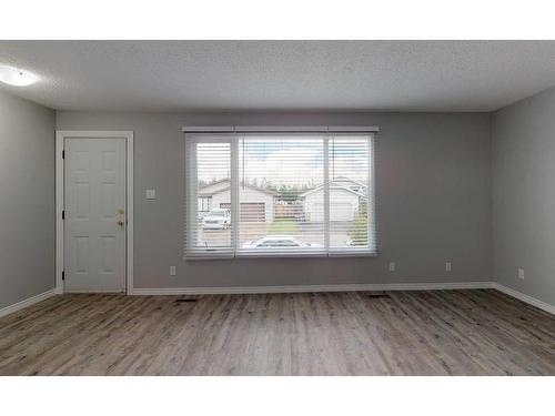 9413 125 Avenue, Grande Prairie, AB - Indoor Photo Showing Other Room