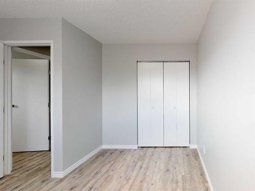 9413 125 Avenue, Grande Prairie, AB - Indoor Photo Showing Other Room