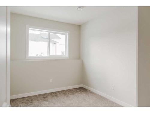 9507 114 Avenue, Clairmont, AB - Indoor Photo Showing Other Room