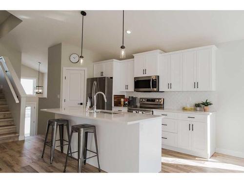 9507 114 Avenue, Clairmont, AB - Indoor Photo Showing Kitchen With Stainless Steel Kitchen With Upgraded Kitchen