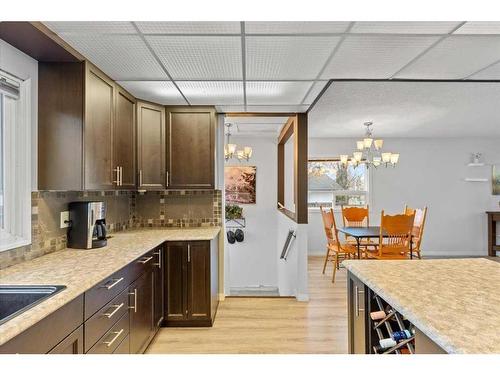 9631 117 Avenue, Grande Prairie, AB - Indoor Photo Showing Kitchen