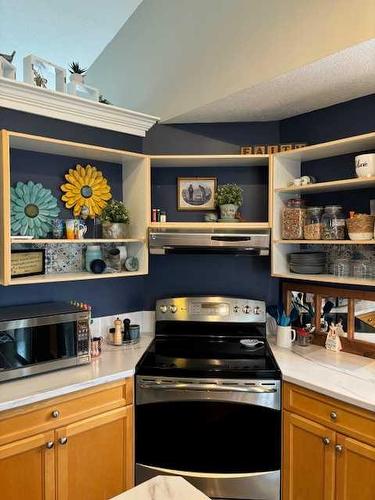 12409 107A Street, Grande Prairie, AB - Indoor Photo Showing Kitchen