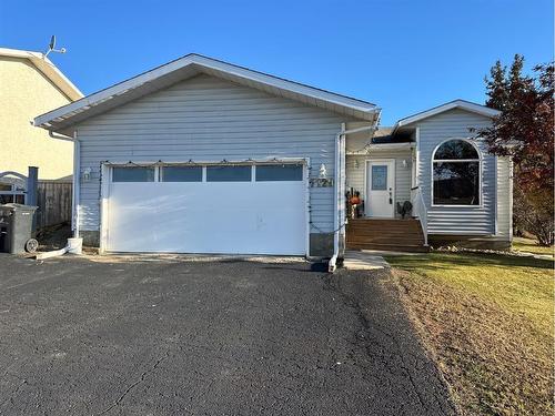 7129 99A Street, Peace River, AB - Outdoor