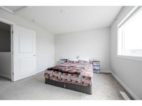 C-9524 113 Avenue, Clairmont, AB - Indoor Photo Showing Bedroom