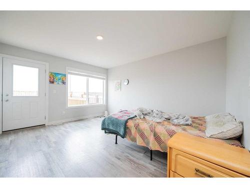 C-9524 113 Avenue, Clairmont, AB - Indoor Photo Showing Bedroom