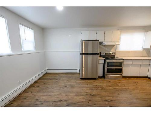 10511 102 Avenue, Grande Prairie, AB - Indoor Photo Showing Kitchen