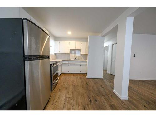 10511 102 Avenue, Grande Prairie, AB - Indoor Photo Showing Kitchen