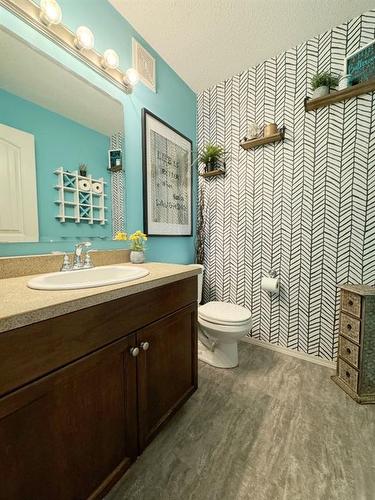 34 Pinnacle Point, Grande Prairie, AB - Indoor Photo Showing Bathroom