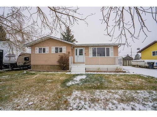 5313 50 Ave, Grimshaw, AB - Outdoor With Deck Patio Veranda