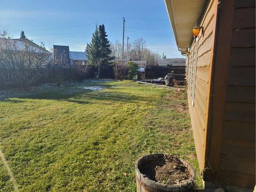 411 4Th Street, Mclennan, AB - Outdoor