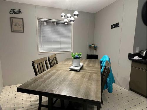 9904 107 Street, High Level, AB - Indoor Photo Showing Dining Room