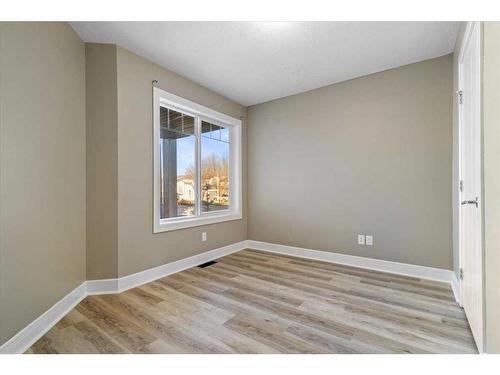 8625 62 Avenue, Grande Prairie, AB - Indoor Photo Showing Other Room