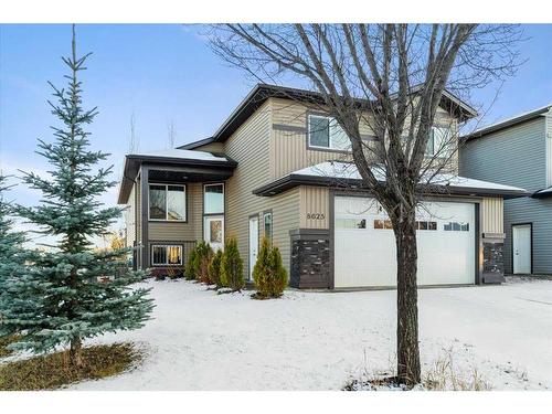 8625 62 Avenue, Grande Prairie, AB - Outdoor With Facade