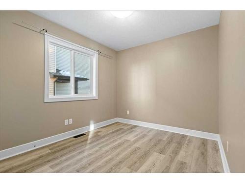 8625 62 Avenue, Grande Prairie, AB - Indoor Photo Showing Other Room