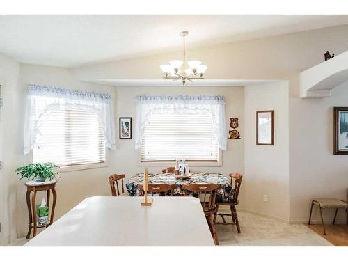 12705 90A Street, Grande Prairie, AB - Indoor Photo Showing Dining Room