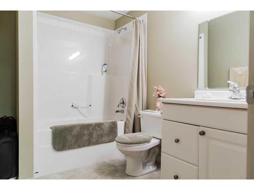 12705 90A Street, Grande Prairie, AB - Indoor Photo Showing Bathroom