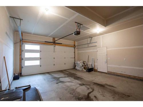 10209 129 Avenue, Grande Prairie, AB - Indoor Photo Showing Garage