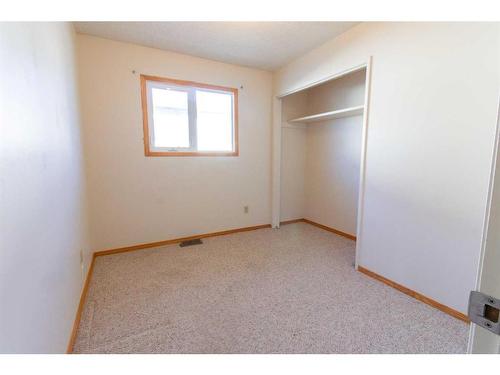 6910 99A Street, Grande Prairie, AB - Indoor Photo Showing Other Room