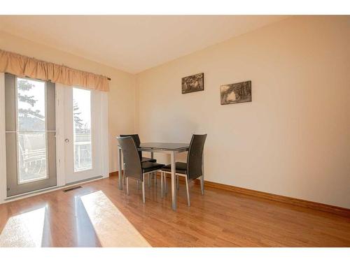 10140 112 Avenue, Grande Prairie, AB - Indoor Photo Showing Dining Room