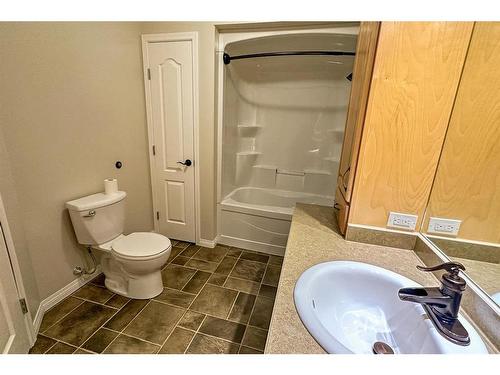 15165 Twp Rd 1062, Rural Mackenzie County, AB - Indoor Photo Showing Bathroom