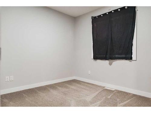 B-9511 112 Avenue, Clairmont, AB - Indoor Photo Showing Other Room