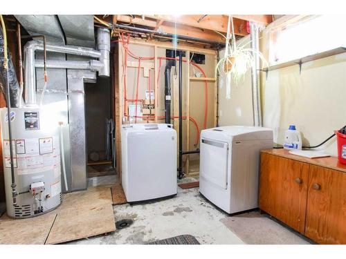 9635 108 Avenue, Grande Prairie, AB - Indoor Photo Showing Laundry Room