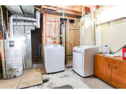 9635 108 Avenue, Grande Prairie, AB - Indoor Photo Showing Laundry Room