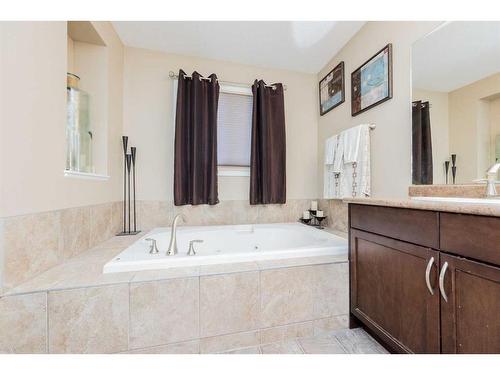 8810 88A Street, Grande Prairie, AB - Indoor Photo Showing Bathroom