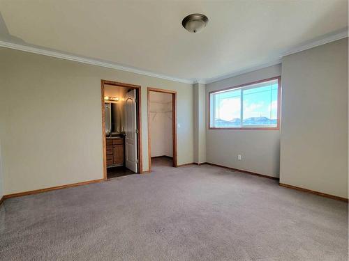 9441 90A Street, Grande Prairie, AB - Indoor Photo Showing Other Room