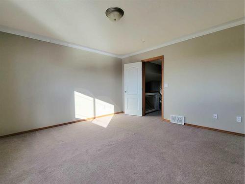 9441 90A Street, Grande Prairie, AB - Indoor Photo Showing Other Room