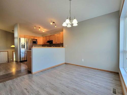 9441 90A Street, Grande Prairie, AB - Indoor Photo Showing Kitchen