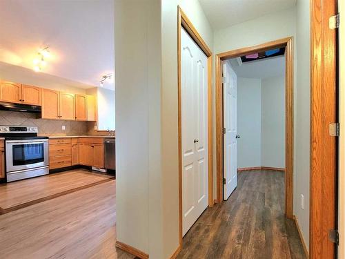 9441 90A Street, Grande Prairie, AB - Indoor Photo Showing Other Room