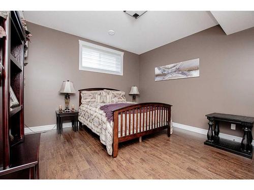 8017 Tamarack Close, Rural Grande Prairie No. 1, County Of, AB - Indoor Photo Showing Bedroom