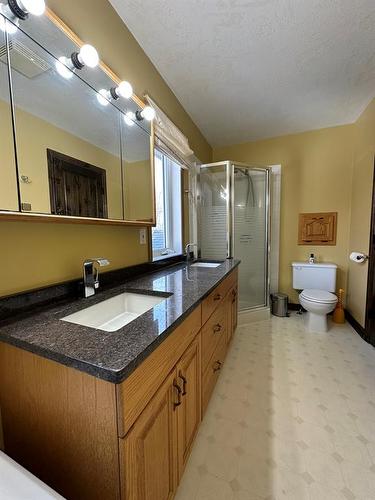 731072 Rge Rd 124, Rural Grande Prairie No. 1, County Of, AB - Indoor Photo Showing Bathroom