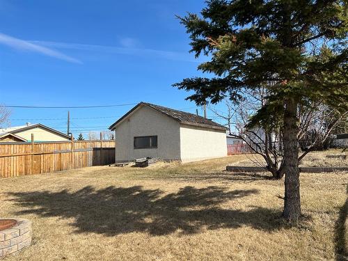 5005 47 Street, Valleyview, AB - Outdoor