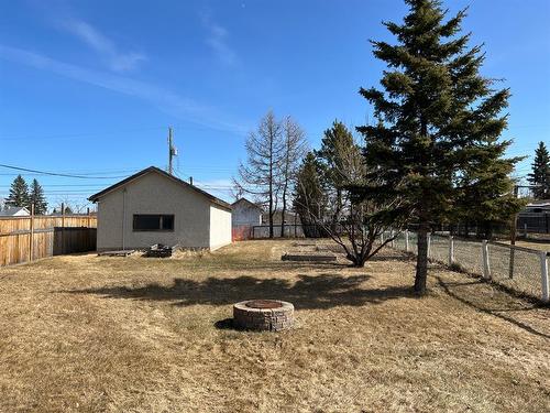 5005 47 Street, Valleyview, AB - Outdoor