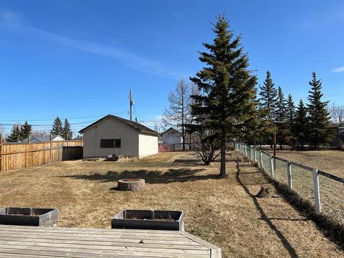 5005 47 Street, Valleyview, AB - Outdoor