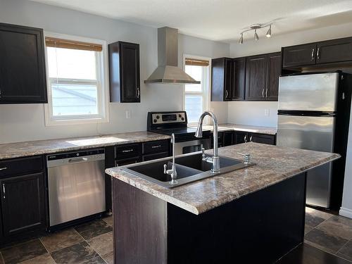 5005 47 Street, Valleyview, AB - Indoor Photo Showing Kitchen With Stainless Steel Kitchen With Double Sink