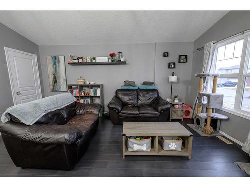 12303 103 Street, Grande Prairie, AB - Indoor Photo Showing Living Room